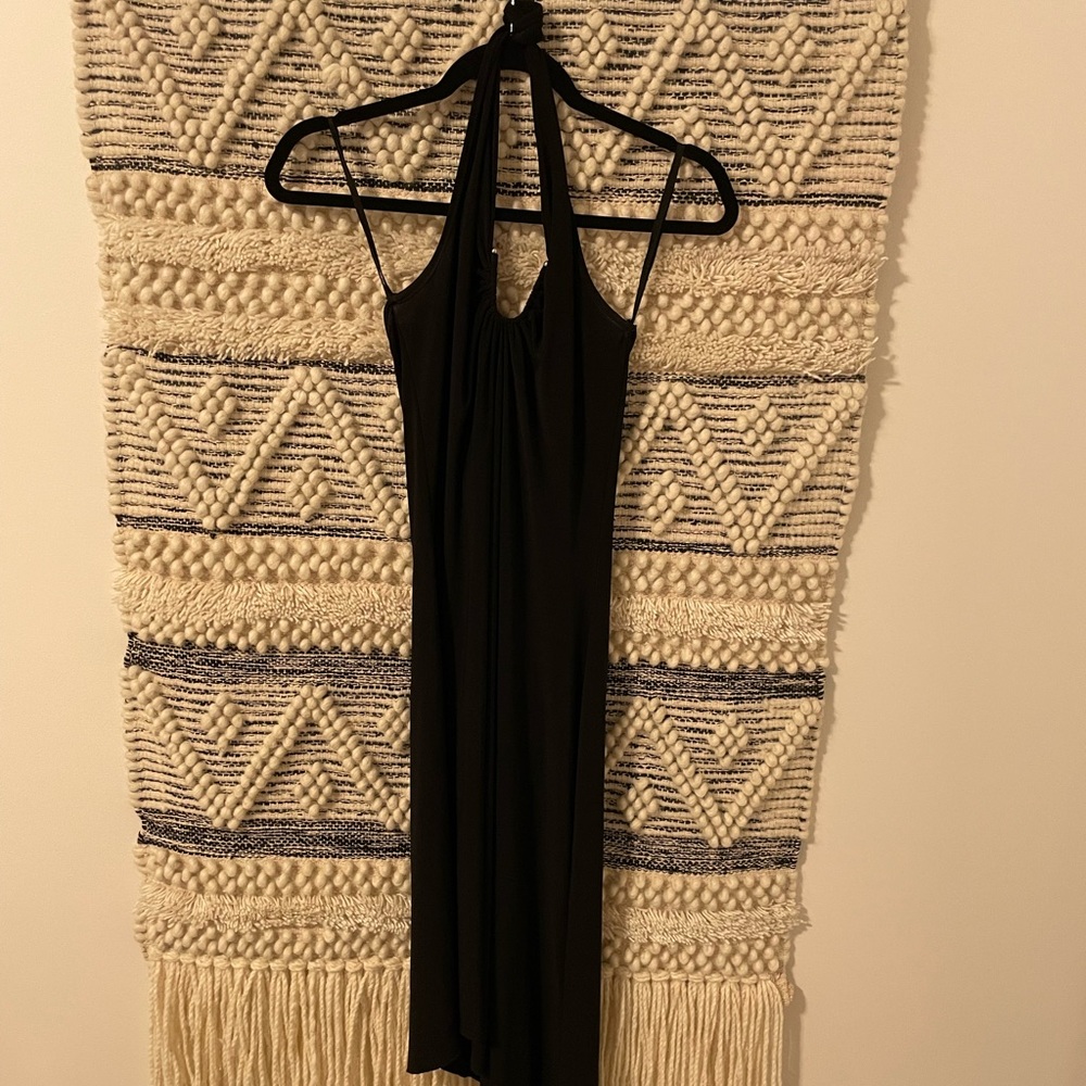 Catty around the neck dress